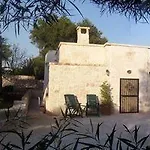 Aurasia Bed & Breakfast 4*